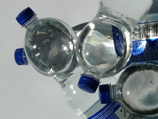 bottles-60466_640